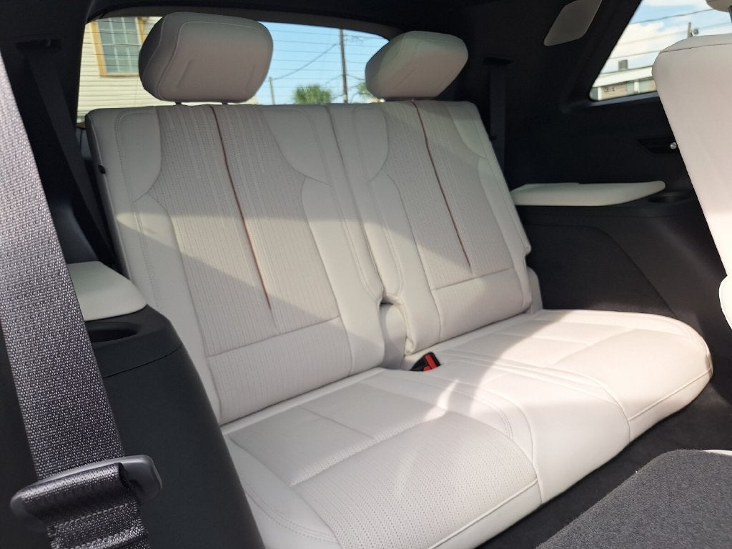 2027 Cadillac VISTIQ Sport