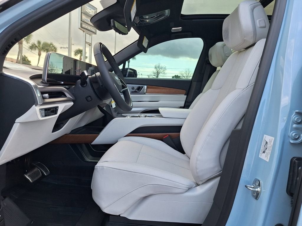 2026 Cadillac VISTIQ Sport