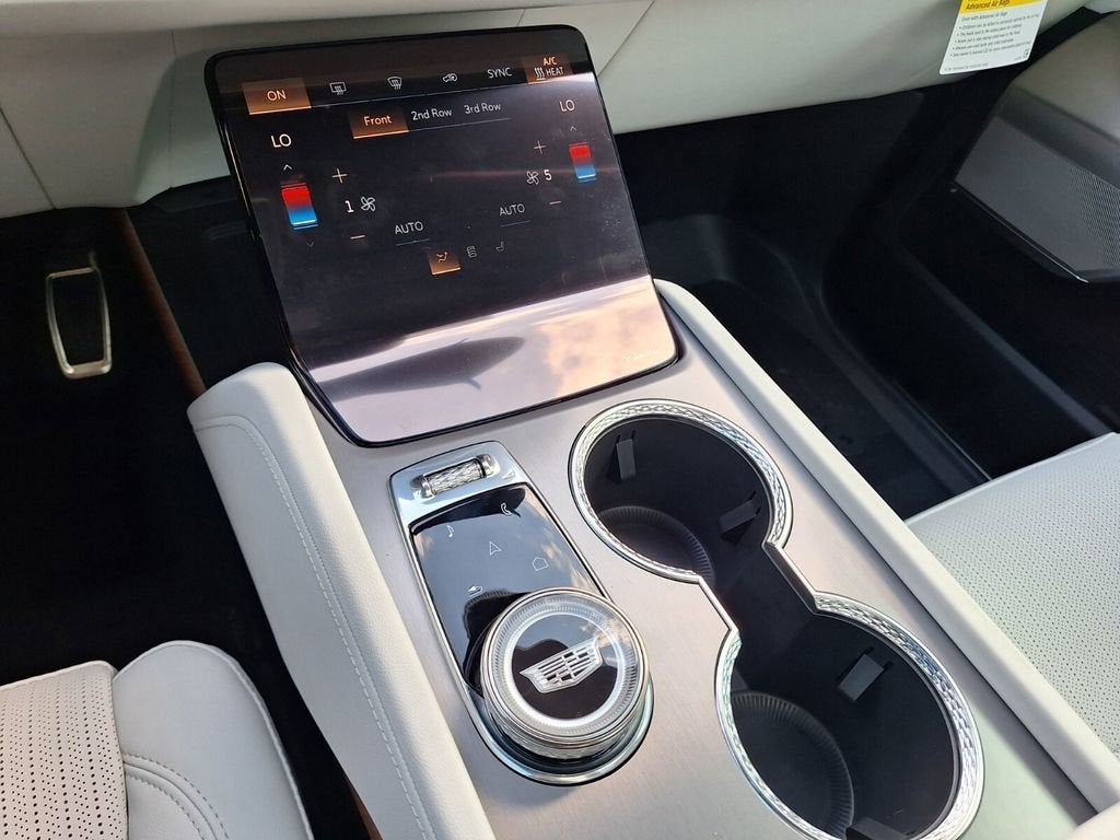 2026 Cadillac VISTIQ Sport