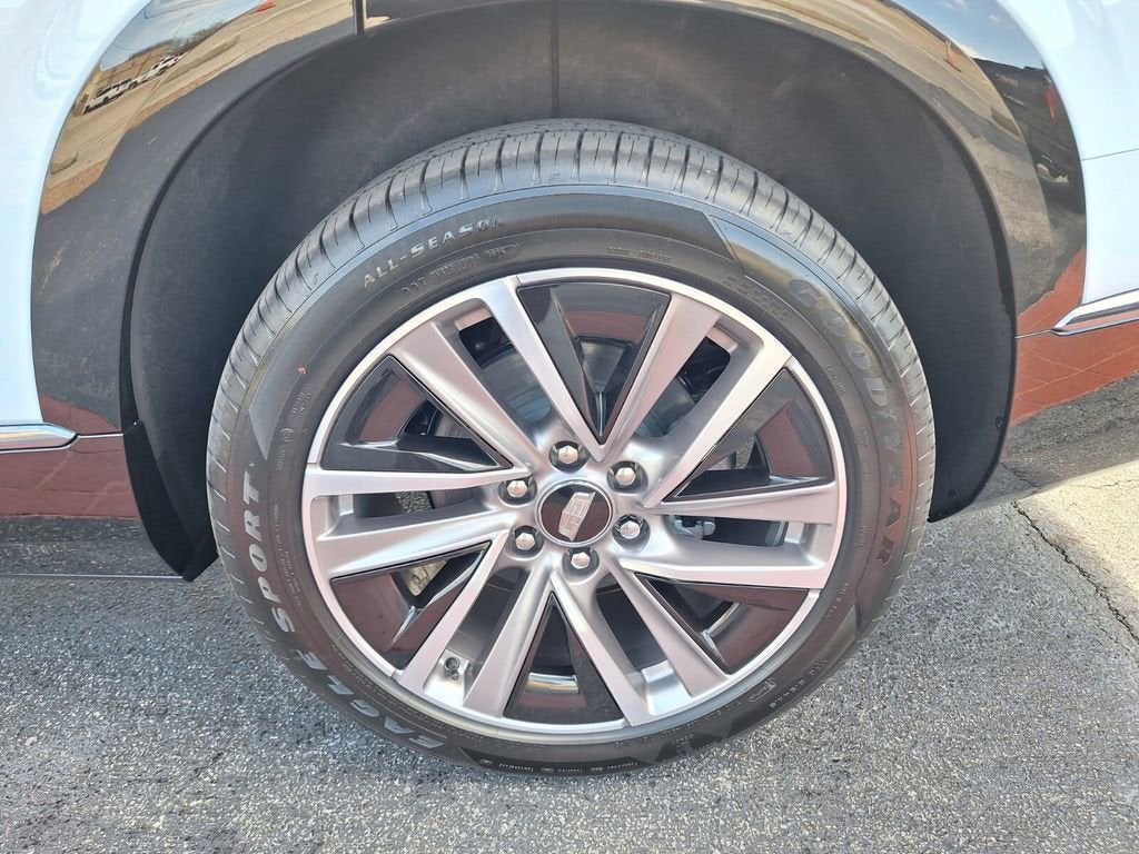 2026 Cadillac VISTIQ Sport