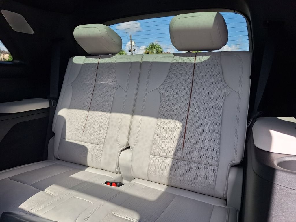 2027 Cadillac VISTIQ Sport