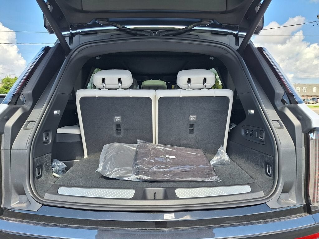 2027 Cadillac VISTIQ Sport