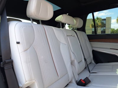 2027 Cadillac VISTIQ Sport