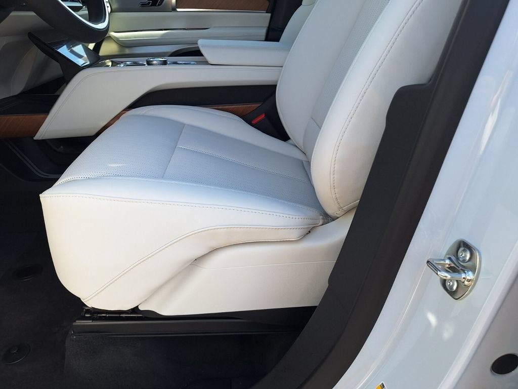 2027 Cadillac VISTIQ Sport