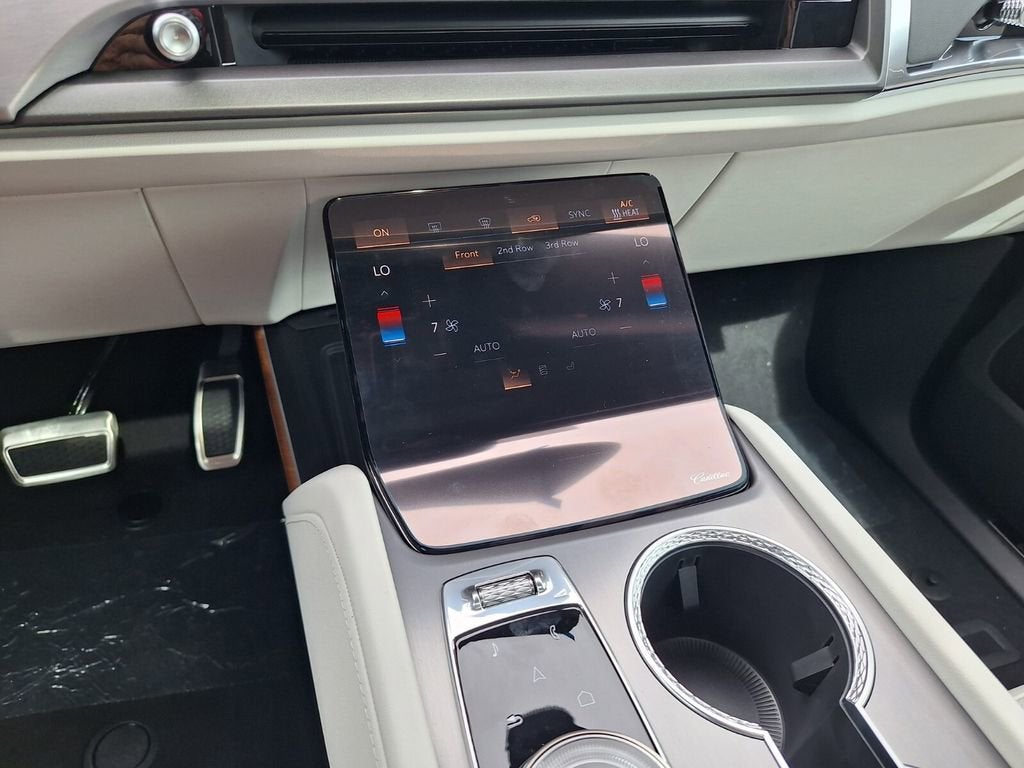 2026 Cadillac VISTIQ Sport