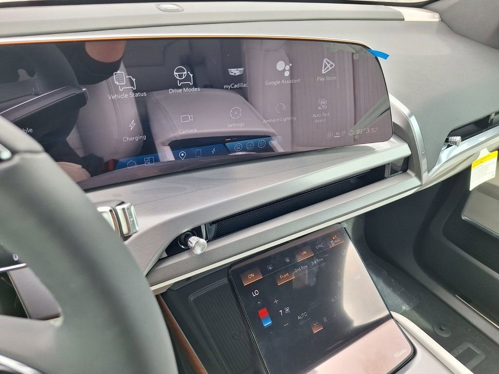 2026 Cadillac VISTIQ Sport