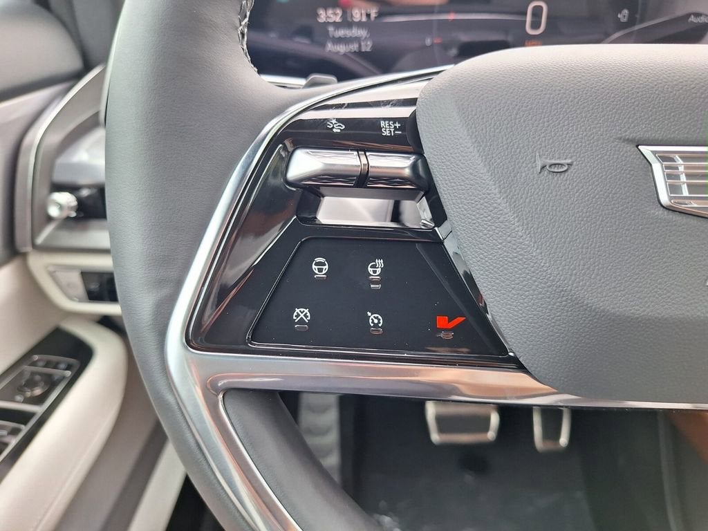 2026 Cadillac VISTIQ Sport