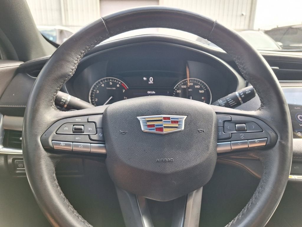 2023 Cadillac XT4 Premium Luxury
