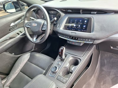 2023 Cadillac XT4 Premium Luxury