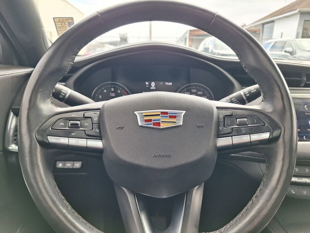 2023 Cadillac XT4 Premium Luxury