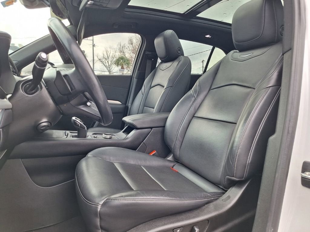 2023 Cadillac XT4 Premium Luxury