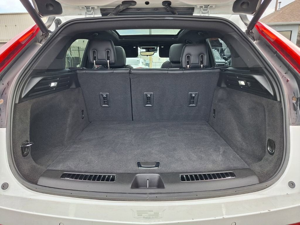 2023 Cadillac XT4 Premium Luxury