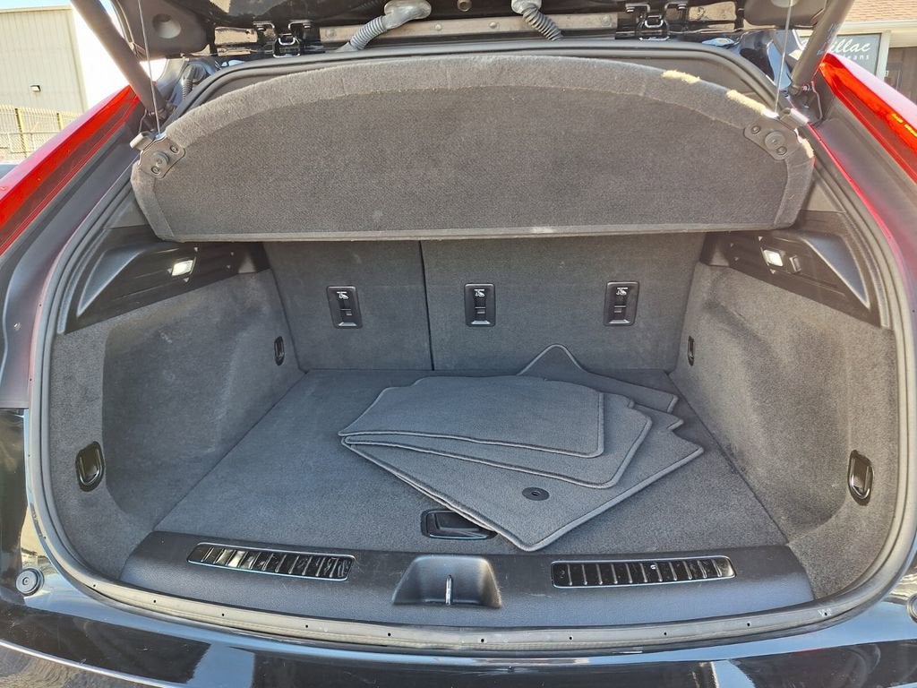 2019 Cadillac XT4 FWD Premium Luxury