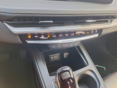 2025 Cadillac XT4 Premium Luxury