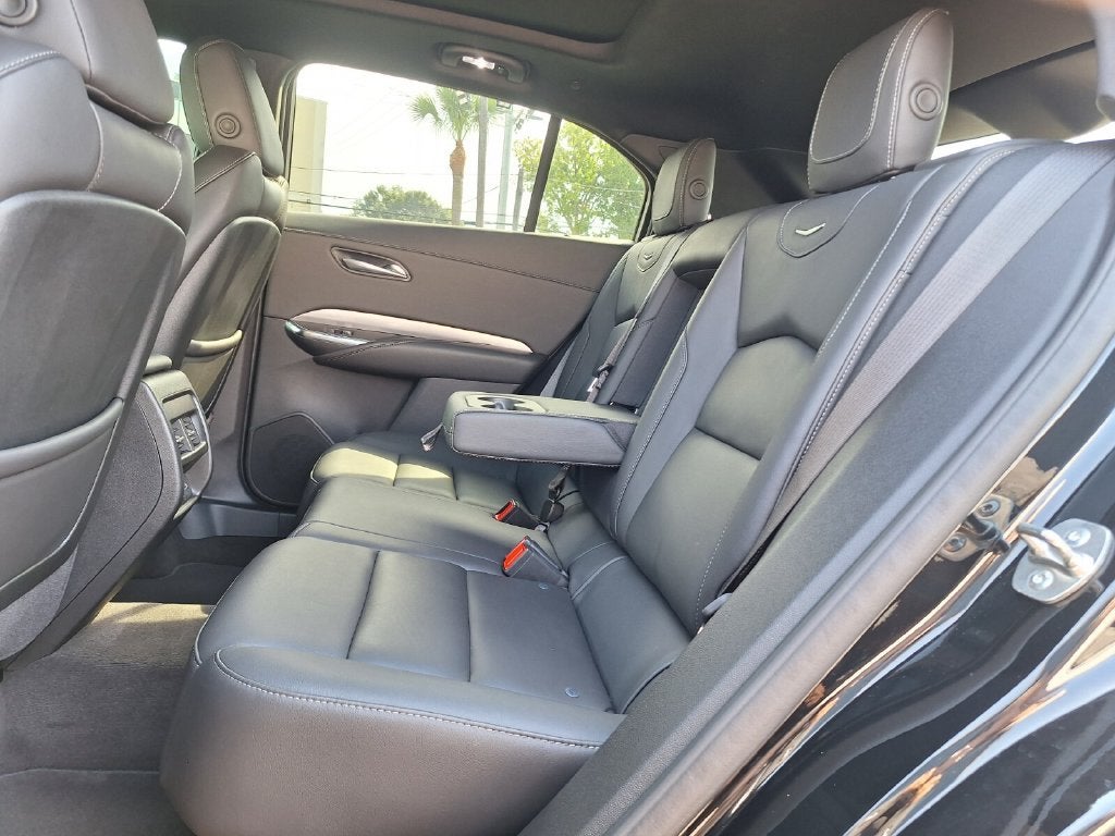 2025 Cadillac XT4 Premium Luxury