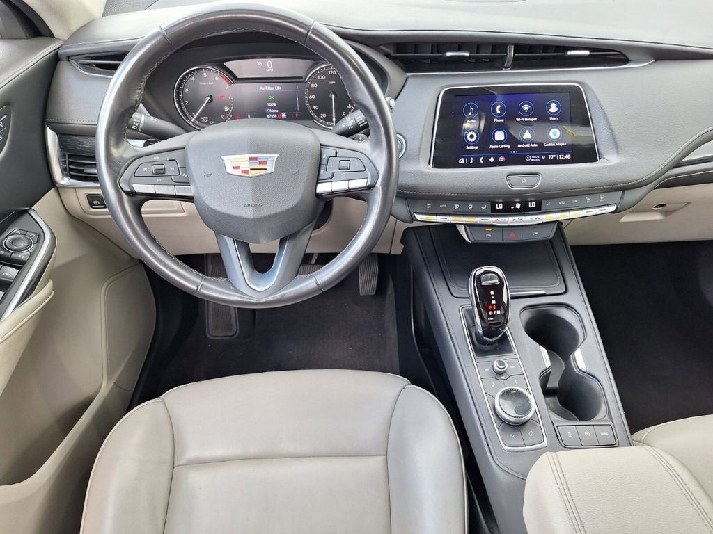 2023 Cadillac XT4 Premium Luxury