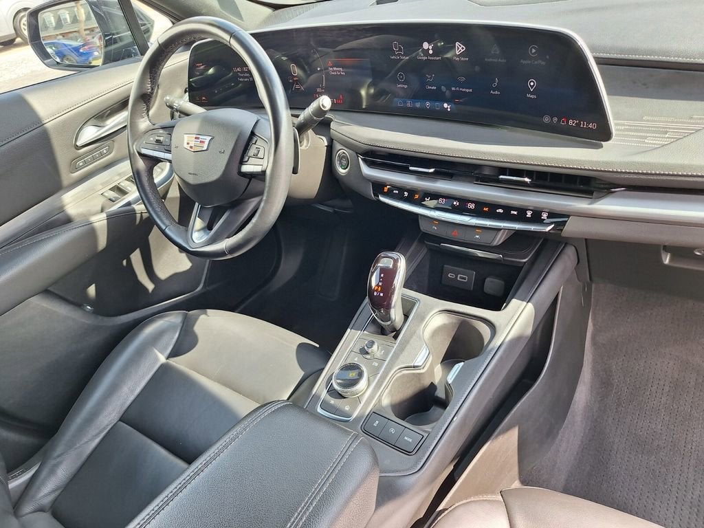 2024 Cadillac XT4 Premium Luxury