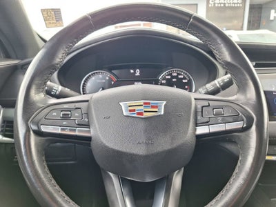 2023 Cadillac XT4 Premium Luxury