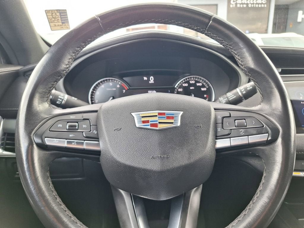 2023 Cadillac XT4 Premium Luxury