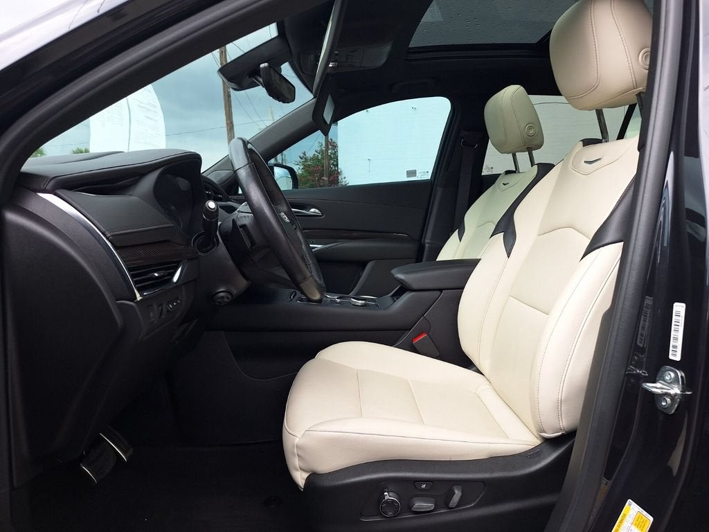 2023 Cadillac XT4 Sport