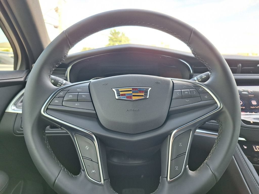 2026 Cadillac XT5 Luxury
