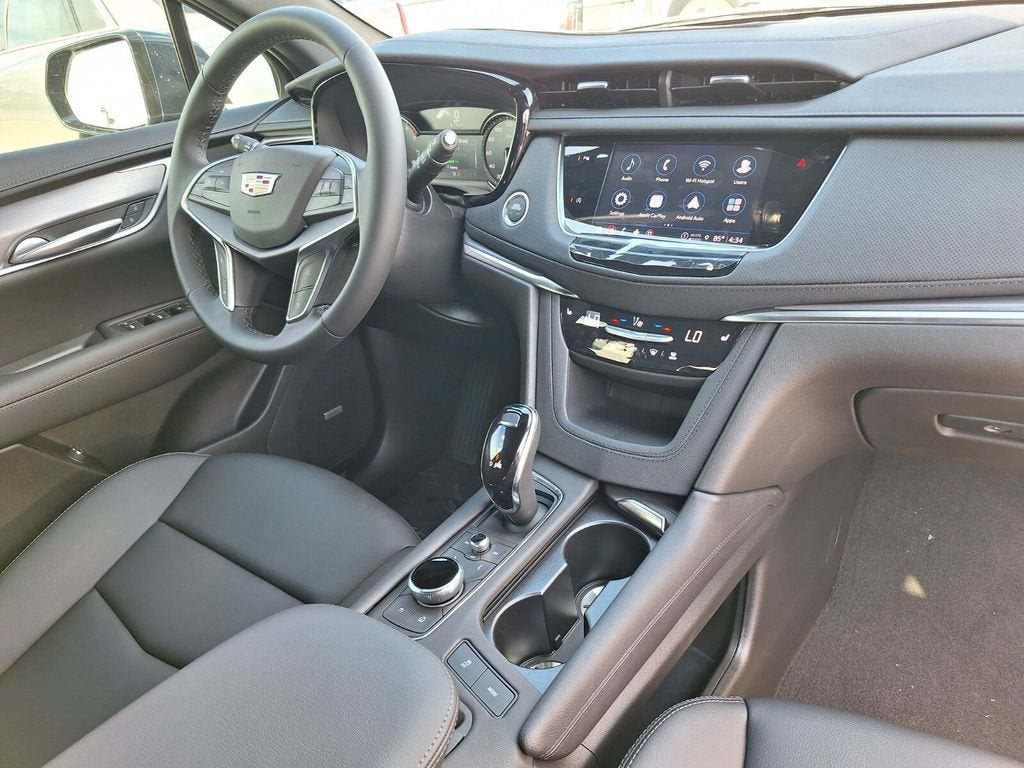 2026 Cadillac XT5 Luxury