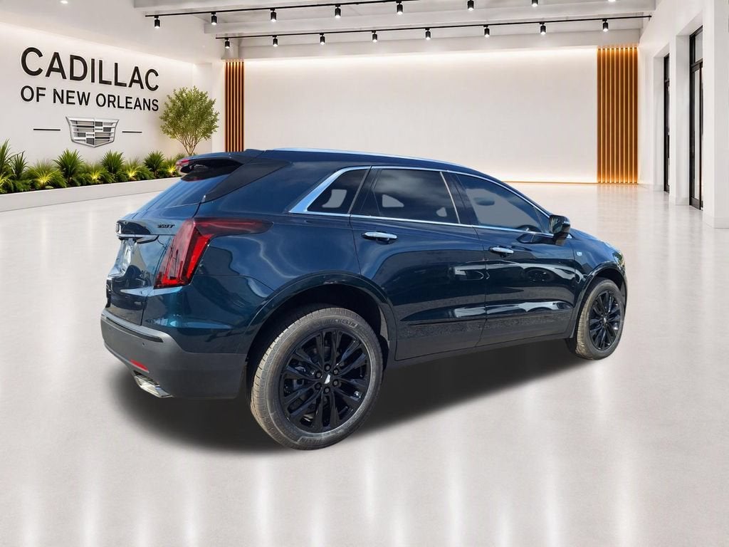 2026 Cadillac XT5 Luxury