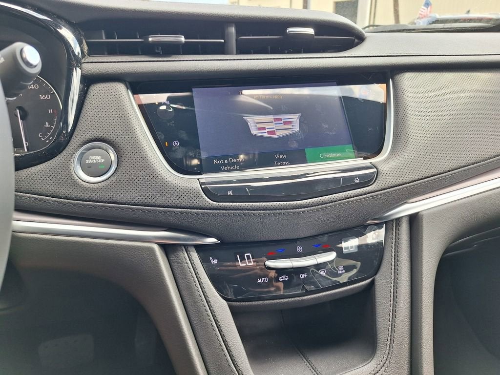 2026 Cadillac XT5 Luxury