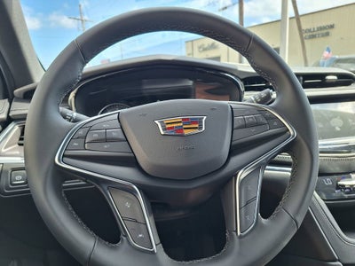 2026 Cadillac XT5 Luxury