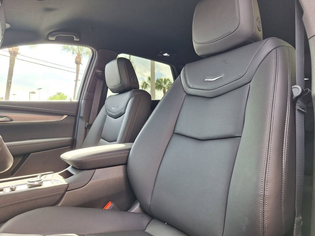 2026 Cadillac XT5 Luxury