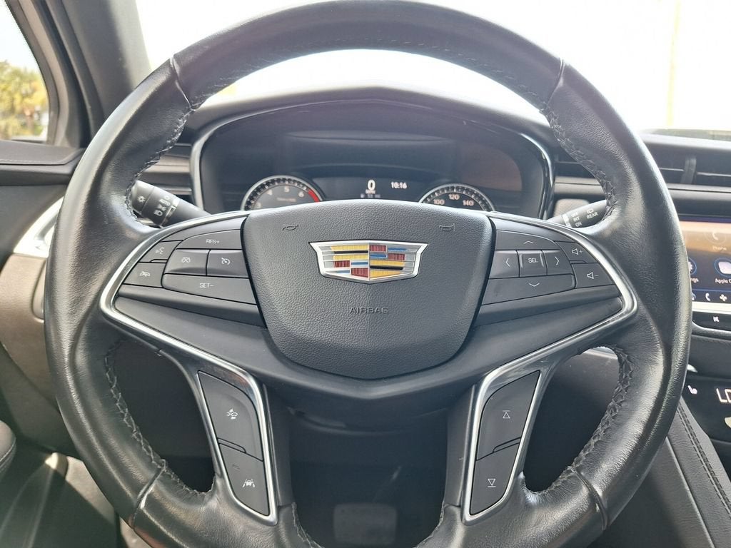 2023 Cadillac XT5 Luxury