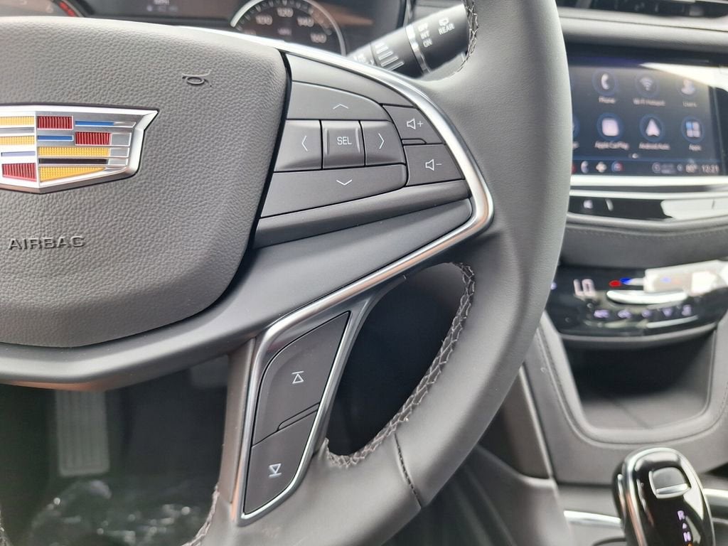 2026 Cadillac XT5 Luxury