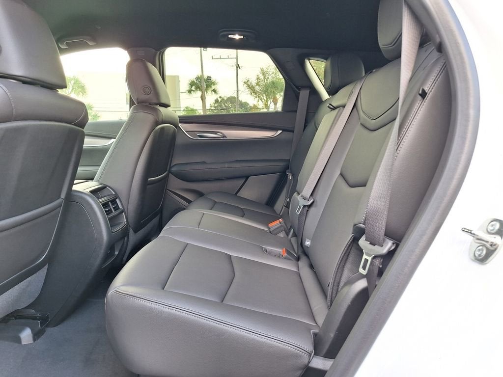 2026 Cadillac XT5 Luxury