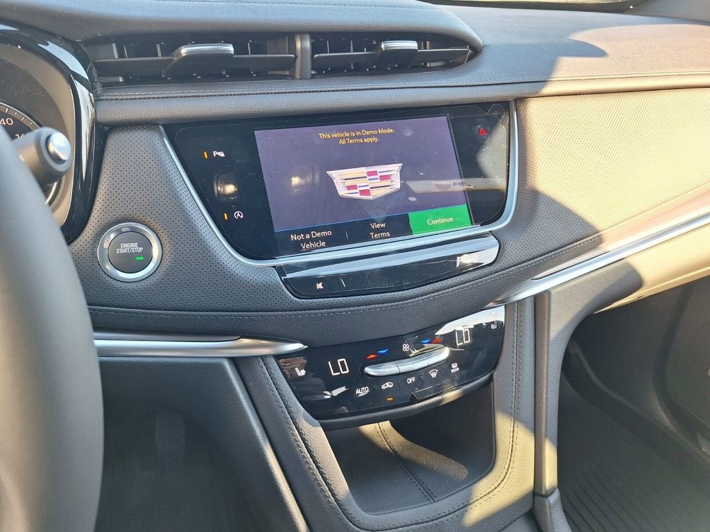 2026 Cadillac XT5 Luxury