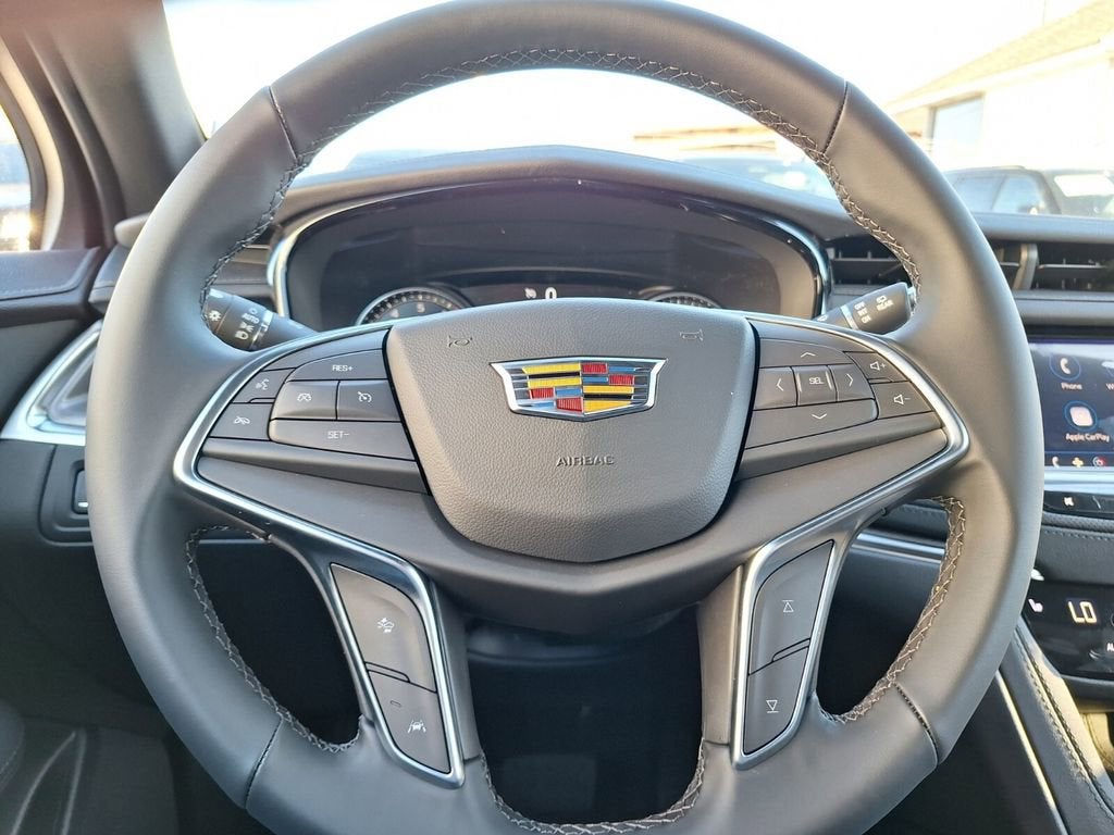 2026 Cadillac XT5 Luxury