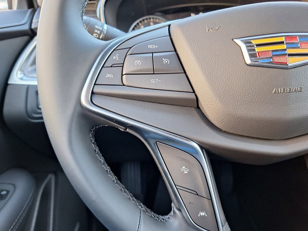 2026 Cadillac XT5 Luxury