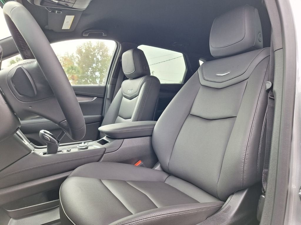 2026 Cadillac XT5 Luxury