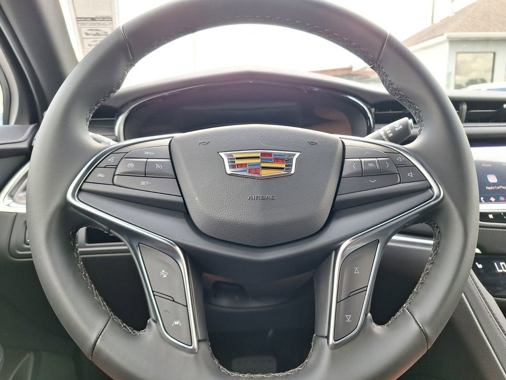 2026 Cadillac XT5 Luxury