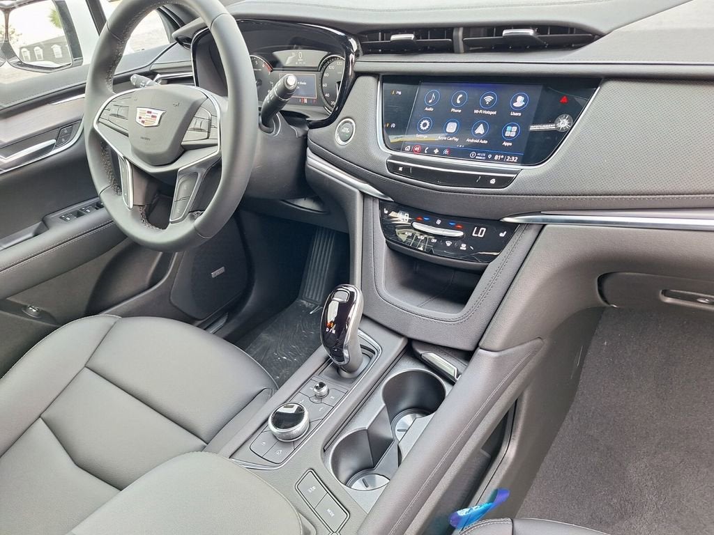 2026 Cadillac XT5 Luxury