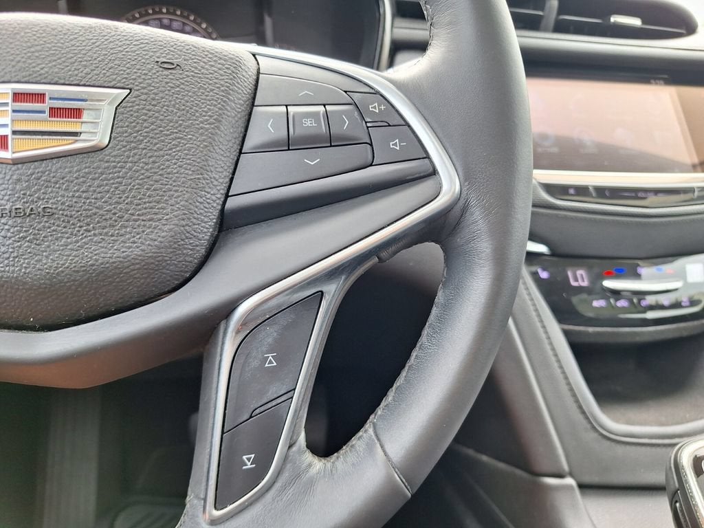2017 Cadillac XT5 Luxury FWD