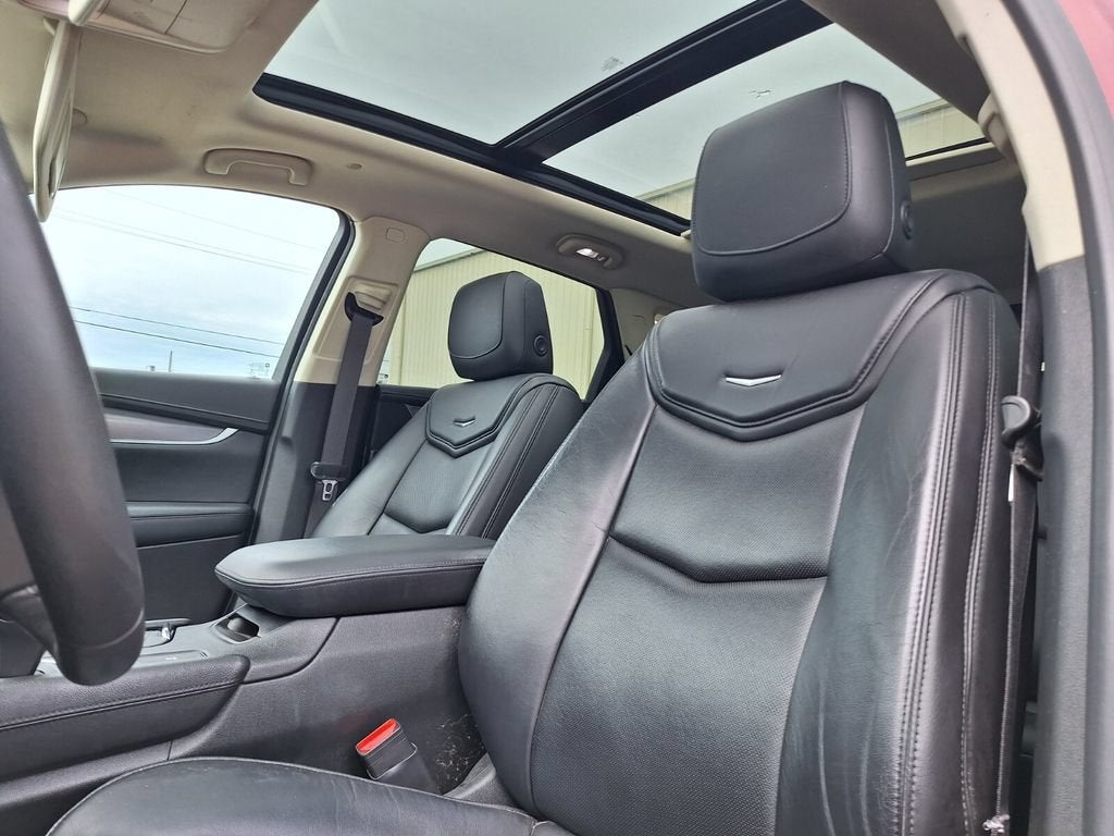 2017 Cadillac XT5 Luxury FWD