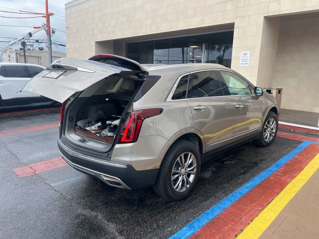 2023 Cadillac XT5 Premium Luxury