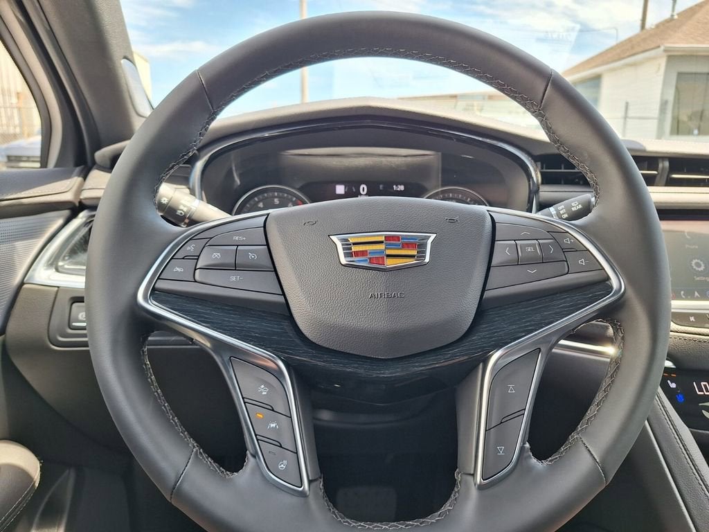 2026 Cadillac XT5 Premium Luxury
