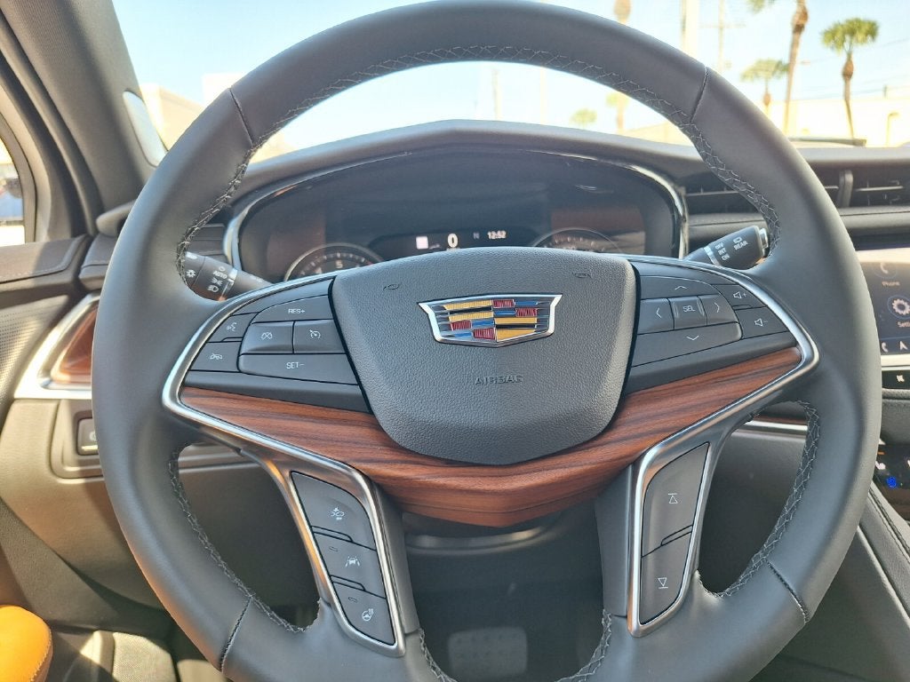 2026 Cadillac XT5 Premium Luxury