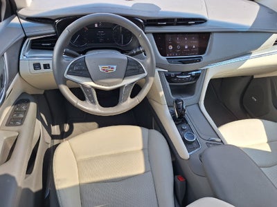2022 Cadillac XT5 FWD Premium Luxury
