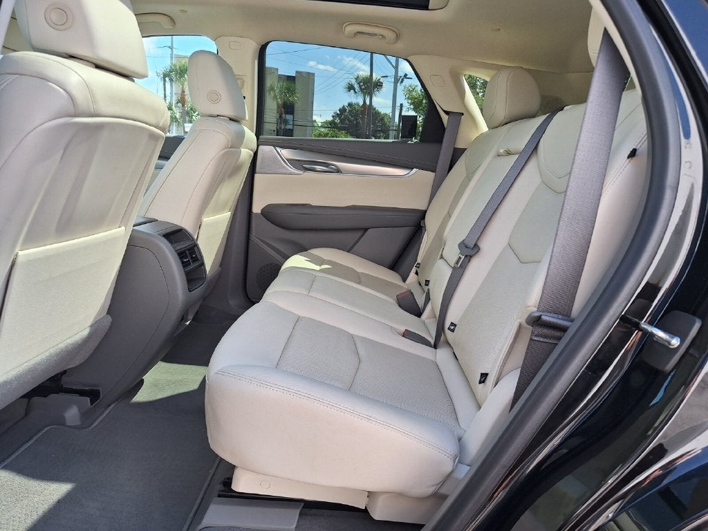 2022 Cadillac XT5 FWD Premium Luxury