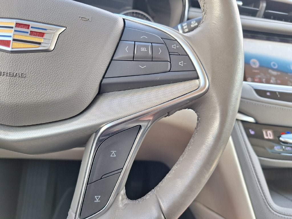 2022 Cadillac XT5 FWD Premium Luxury