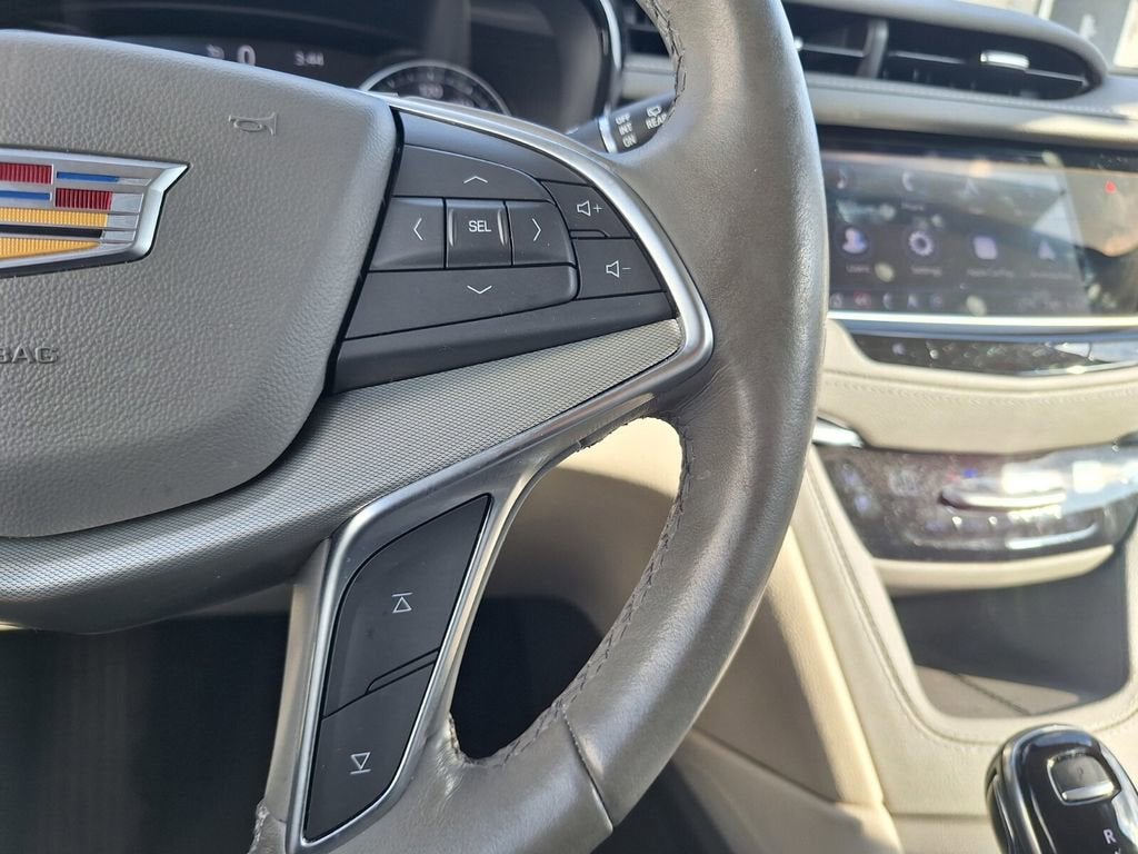 2023 Cadillac XT5 Premium Luxury