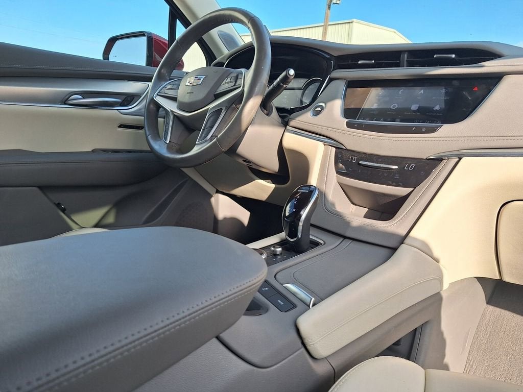 2023 Cadillac XT5 Premium Luxury