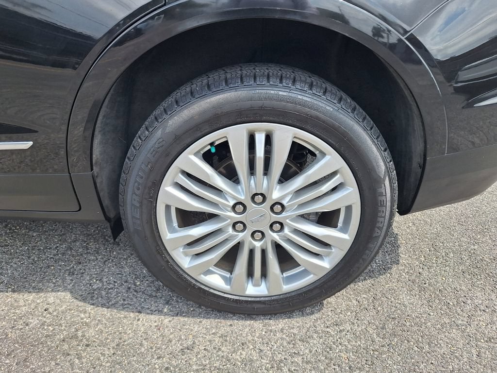 2018 Cadillac XT5 Premium Luxury FWD